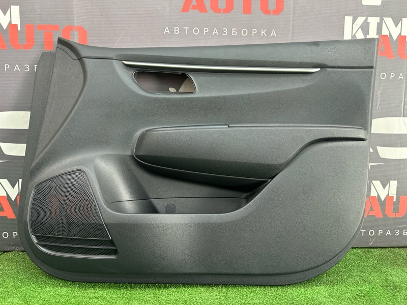 Обшивка двери Kia Rio X 2021