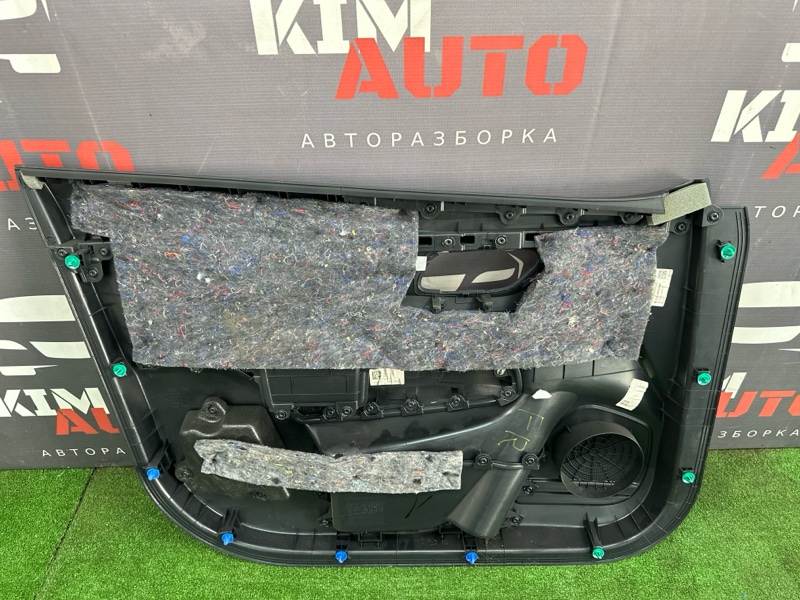 Обшивка двери Kia Rio X 2021