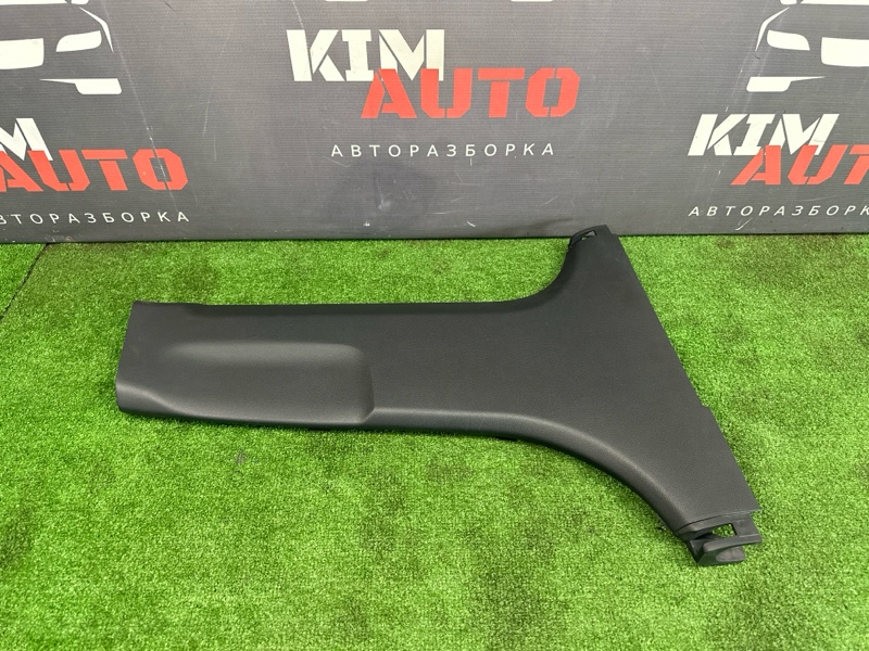 Накладка центральной стойки нижняя Kia Rio X 2021