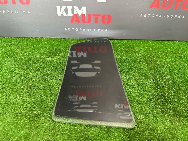 Стекло двери глухое Kia Rio X 2021