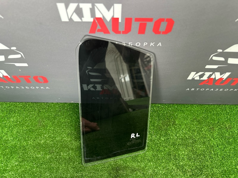 Стекло двери глухое Kia Rio X 2021