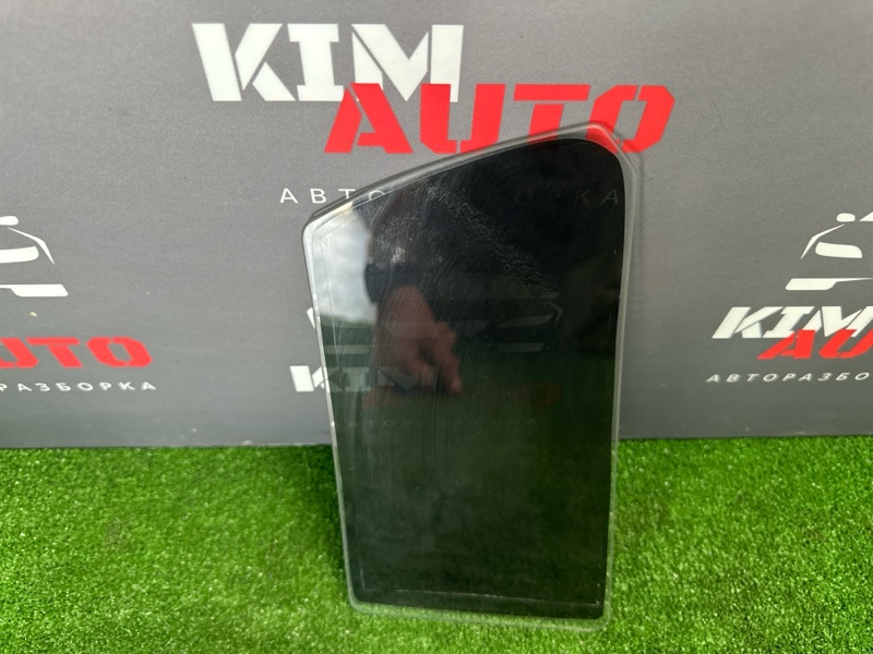 Стекло двери глухое Kia Rio X 2021