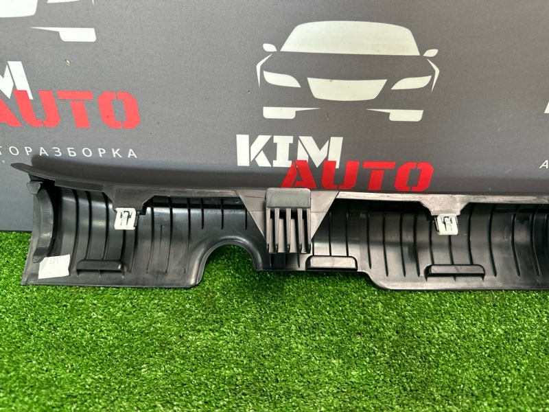 Накладка порога внутренняя Kia Rio X 2021