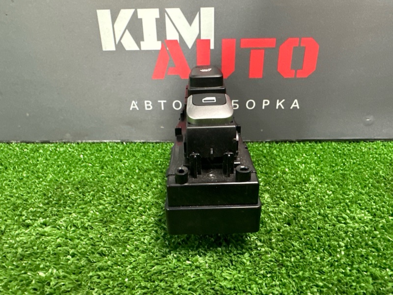 Кнопка стеклоподъемника Kia Rio X 2021