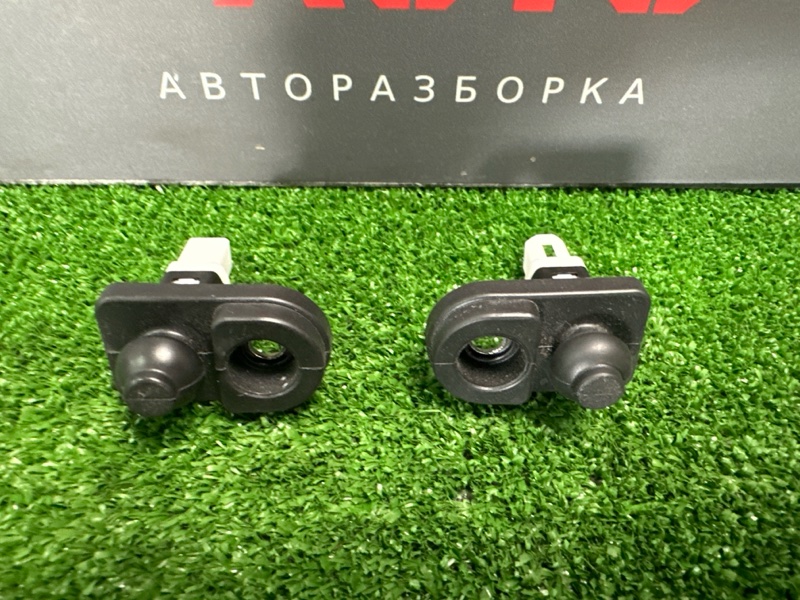 Концевик двери Kia Rio X 2021