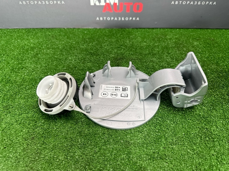 Лючок топливного бака Kia Rio X 2021