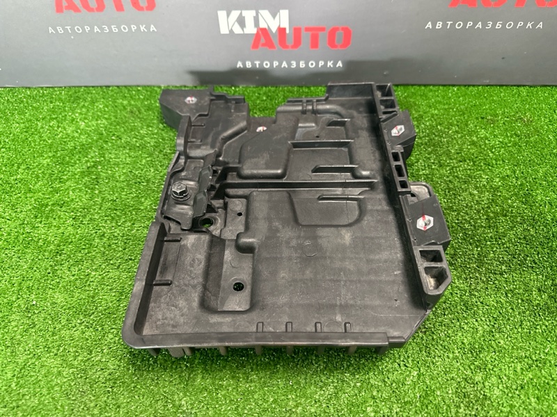 Площадка под АКБ Kia Rio X 2021
