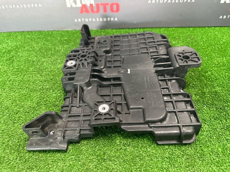 Площадка под АКБ Kia Rio X 2021