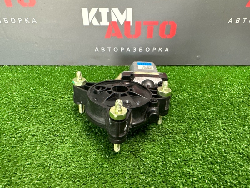 Мотор стеклоподъемника Kia Rio X 2021