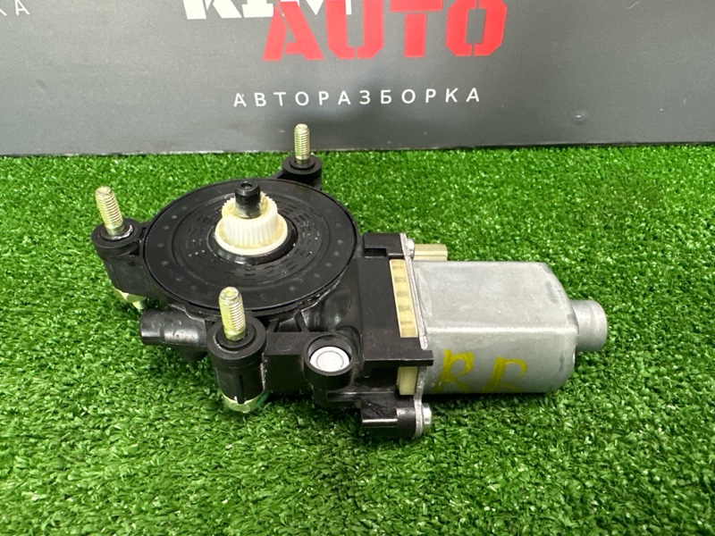 Мотор стеклоподъемника Kia Rio X 2021