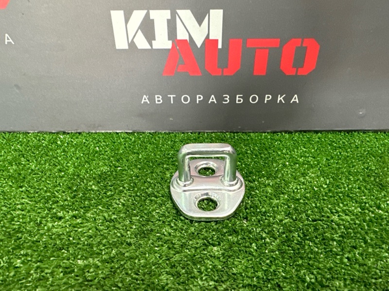 Ответная часть замка двери Kia Rio X 2021