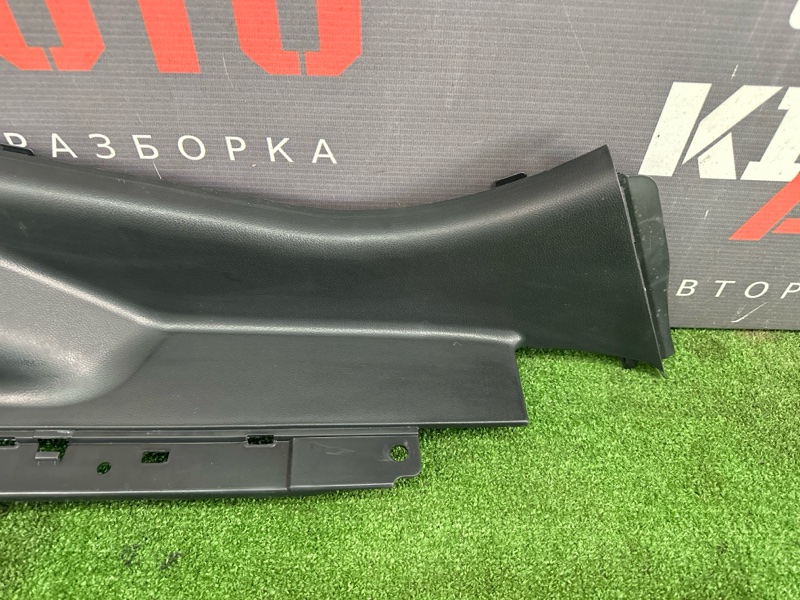 Обшивка стойки нижняя Hyundai Solaris 1 2016 RB