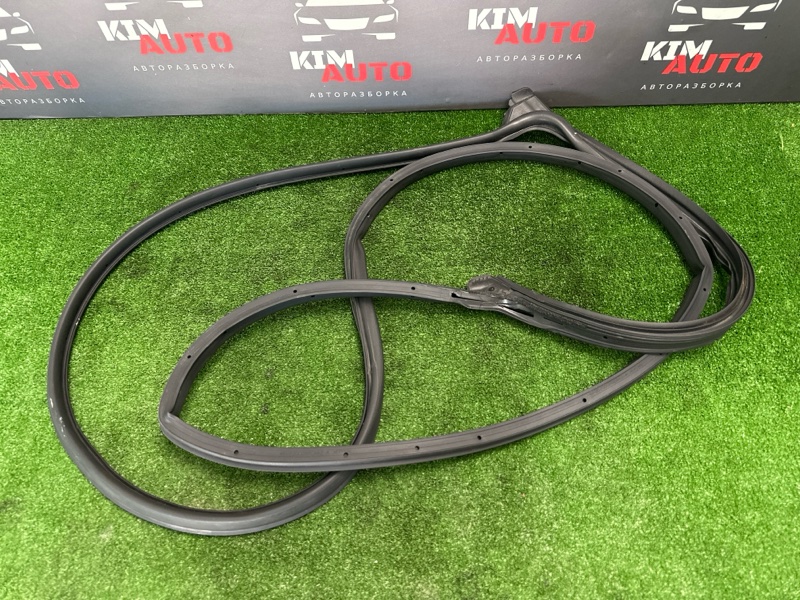 Уплотнитель двери Mazda CX-5 2016 KE
