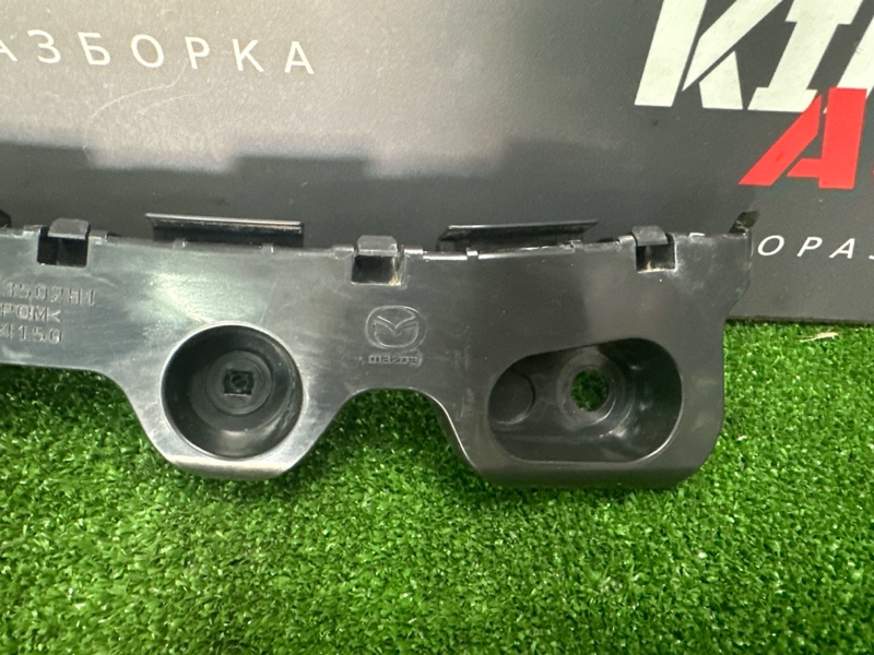 Кронштейн заднего бампера Mazda CX-5 2016 KE