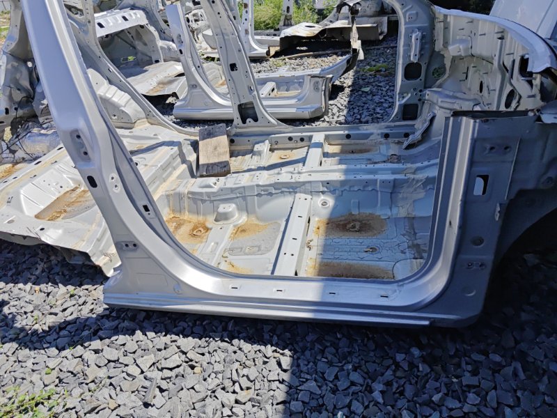 Порог со стойкой Kia Ceed 1 HB 2011 ED