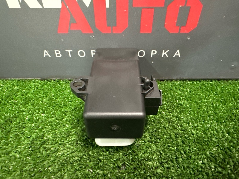 Блок подогрева сидений Volkswagen Polo 2013