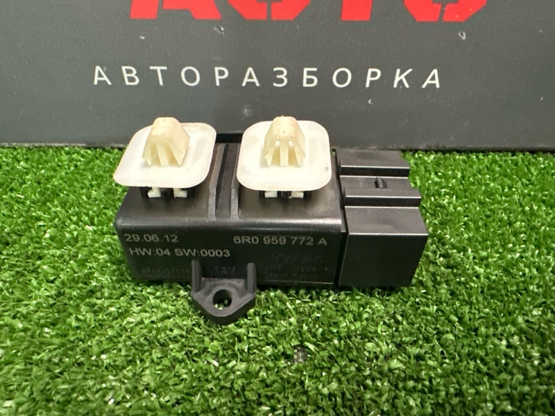 Блок подогрева сидений Volkswagen Polo 2013