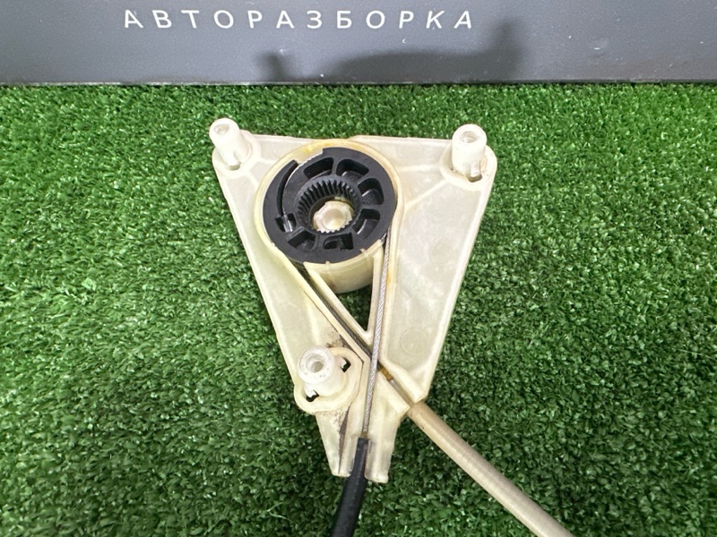Механизм стеклоподъёмника Volkswagen Polo 2013
