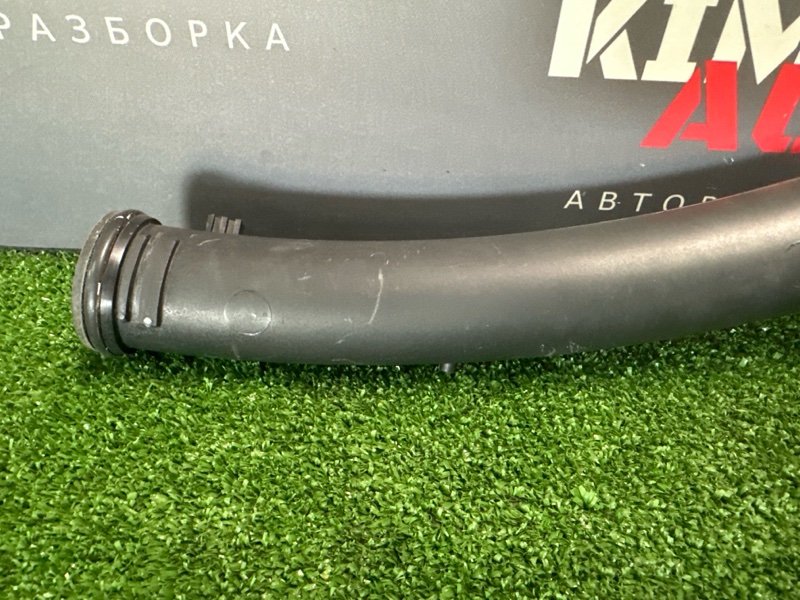 Трубка помпы Volkswagen Polo 2013