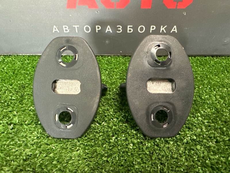 Ответная часть замка двери Volkswagen Polo 2013