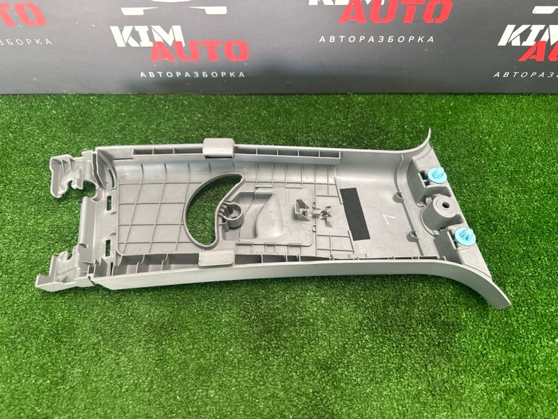 Накладка центральной стойки верхняя Kia Rio 3 2011 QB