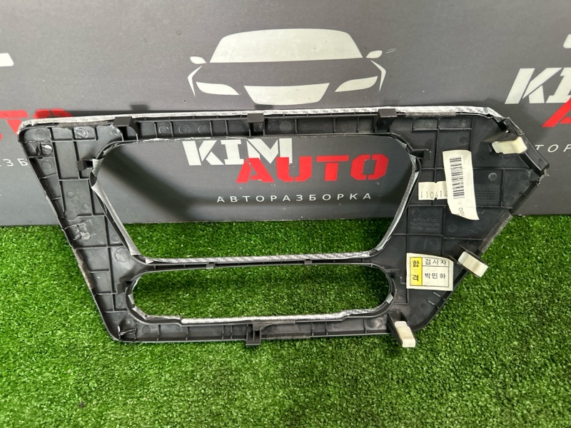 Рамка магнитолы Kia Rio 3 2011 QB