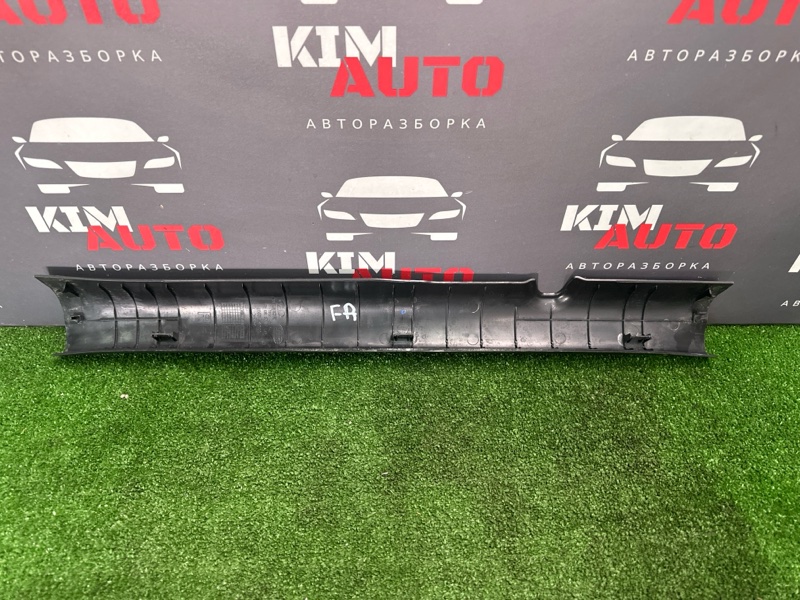 Накладка на порог салона Kia Rio 3 2011 QB