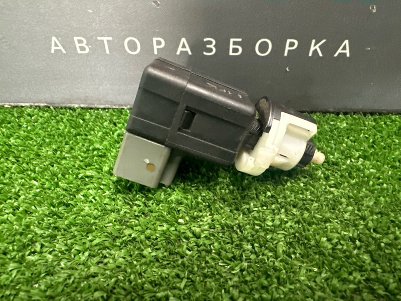 Выключатель стоп-сигнала(лягушка) Kia Rio 3 2011 QB