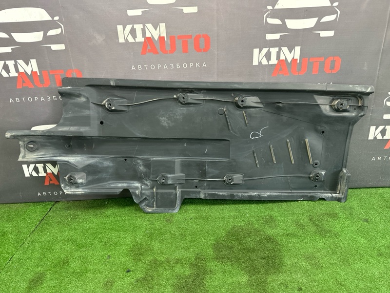 Защита днища кузова Skoda Rapid 2016