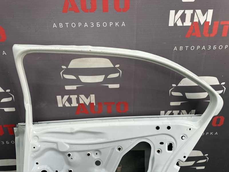Дверь с повреждениями Skoda Rapid 2016