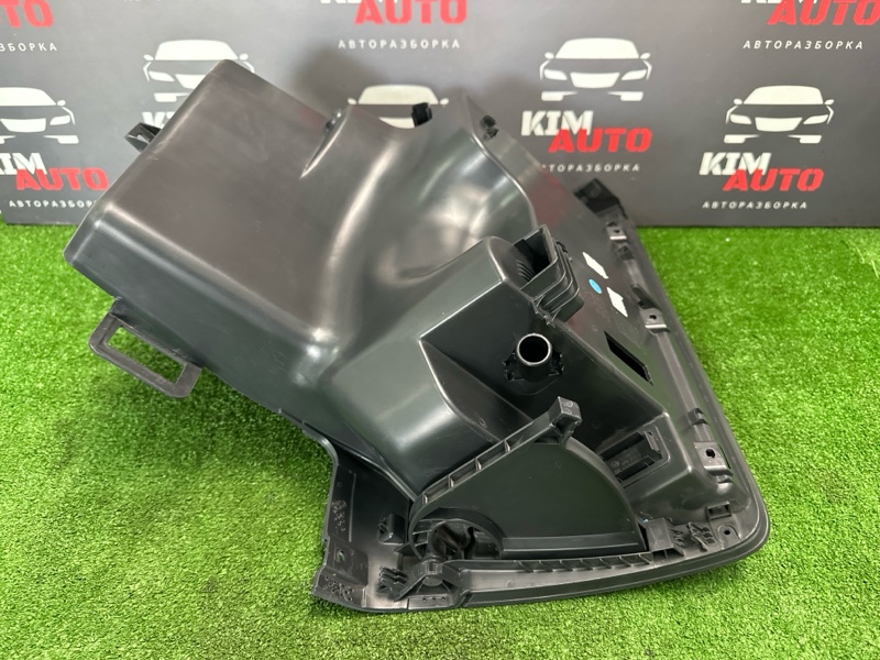 Бардачок Skoda Rapid 2016
