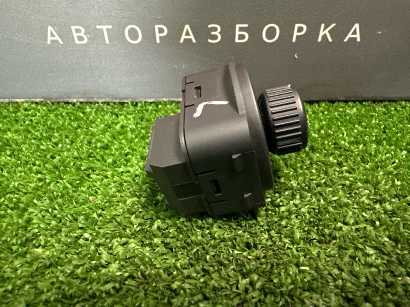 Блок управления зеркалами Skoda Rapid 2016