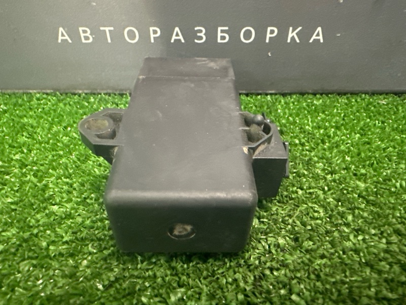 Блок управления подогревом сидений Skoda Rapid 2016