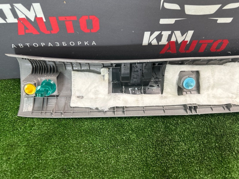 Накладка передней стойки Kia Rio 3 2014 QB