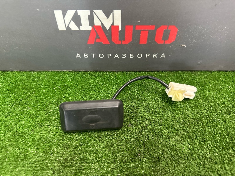 Плафон подсветки багажника Kia Rio 3 2014 QB