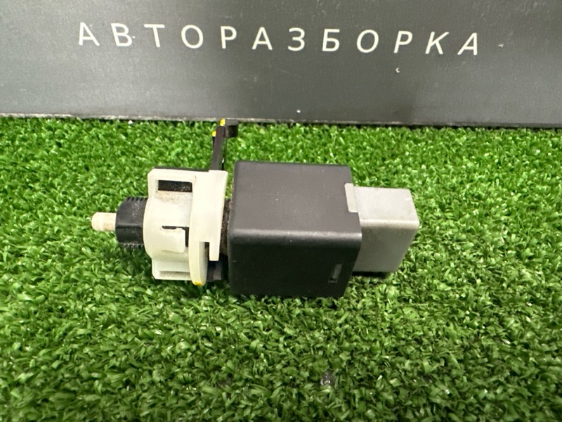 Выключатель стоп-сигнала(лягушка) Kia Rio 3 2014 QB