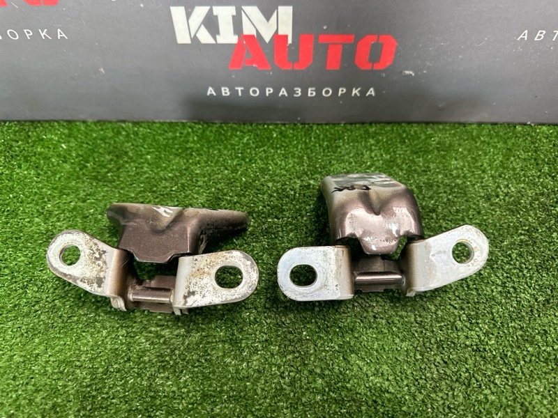 Петли двери Kia Rio 3 2014 QB