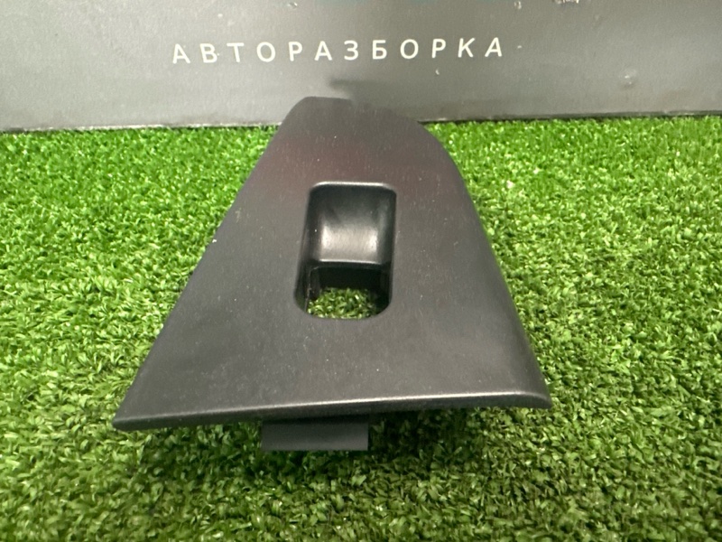 Накладка кнопки стеклоподъемника Hyundai Elantra 4 2008 HD