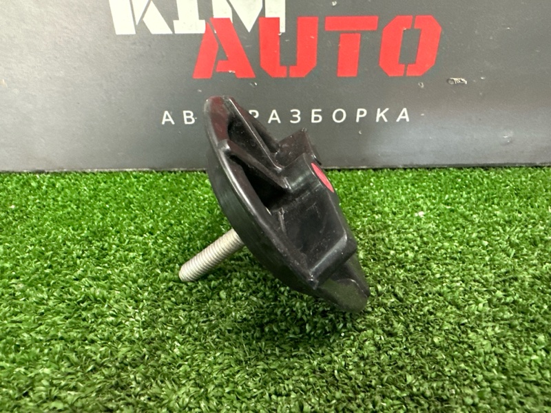 Болт крепления запасного колеса Hyundai Elantra 4 2008 HD