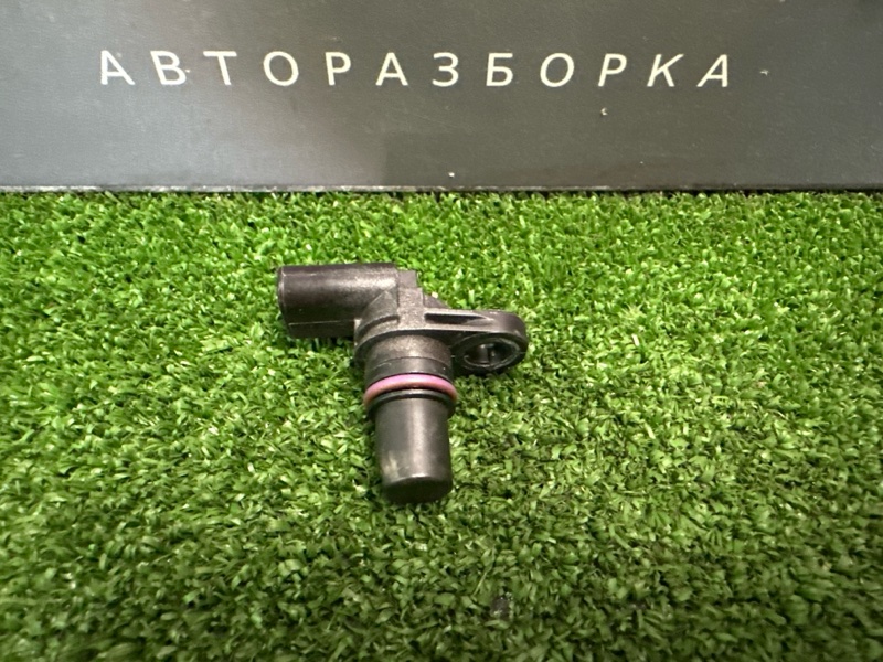 Датчик положения распредвала Skoda Rapid 2016