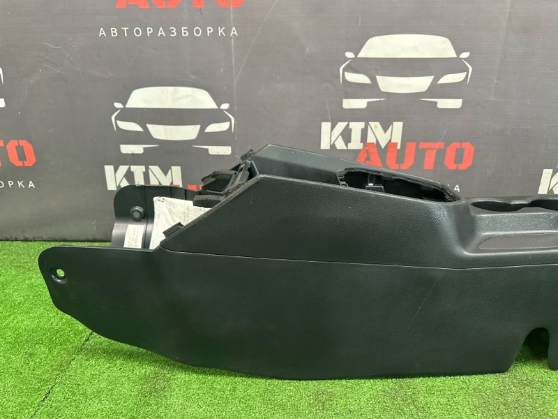 Центральная Консоль с подлокотником Hyundai Creta GS 2018