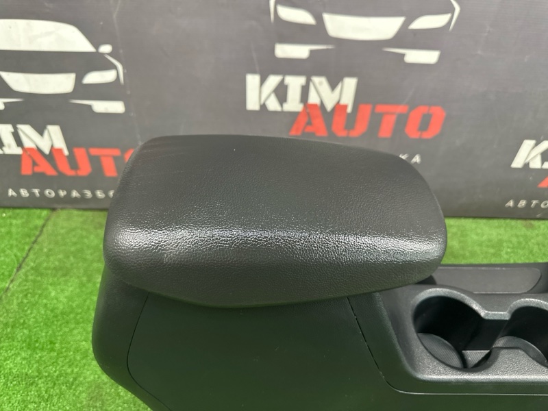 Центральная Консоль с подлокотником Hyundai Creta GS 2018