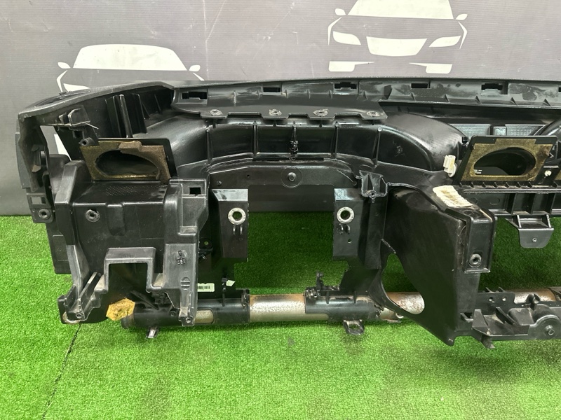 Усилитель торпедо Ford Focus 2 2007 HB
