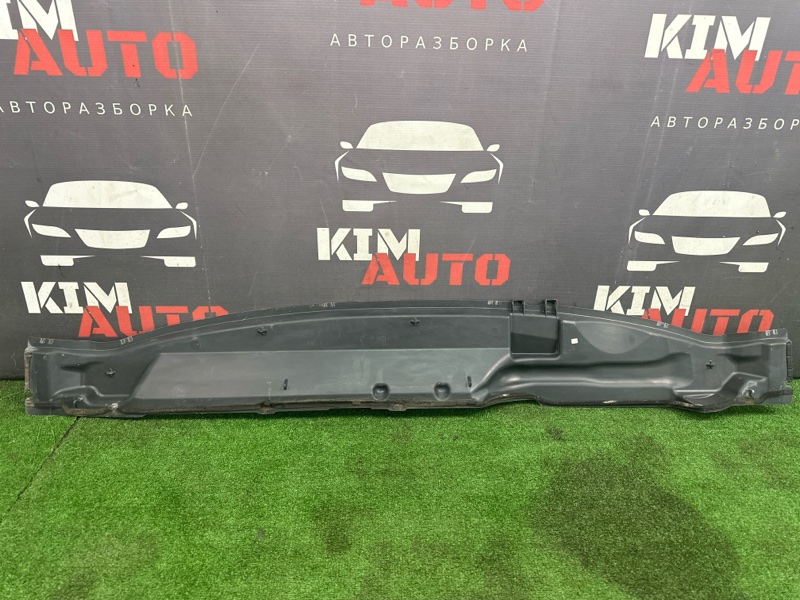 Накладка под жабо водосток Ford Focus 2 2007 HB