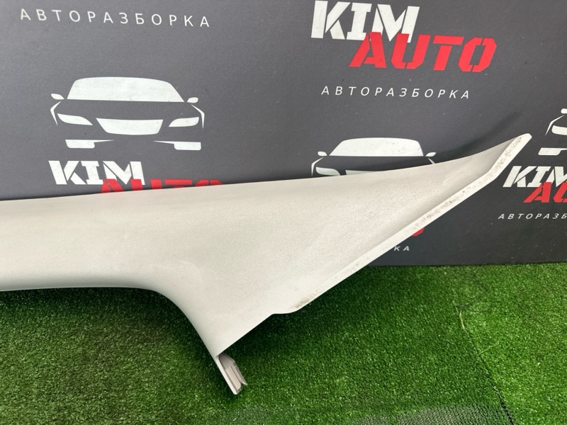 Накладка стойки лобового стекла Ford Focus 2 2007 HB