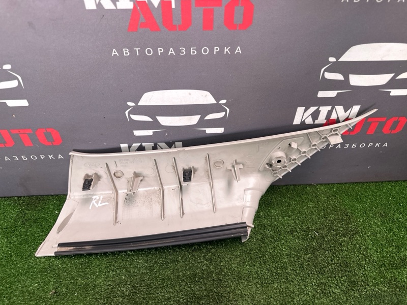 Накладка стойки верхняя Ford Focus 2 2007 HB