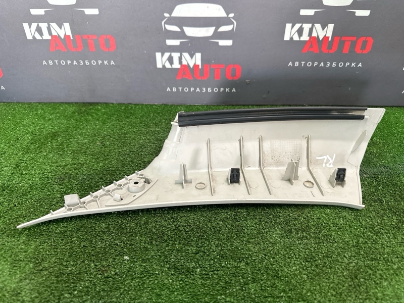 Накладка стойки верхняя Ford Focus 2 2007 HB