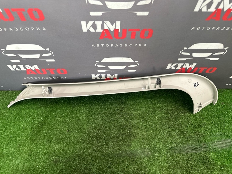 Накладка крышки багажника верхняя Ford Focus 2 2007 HB