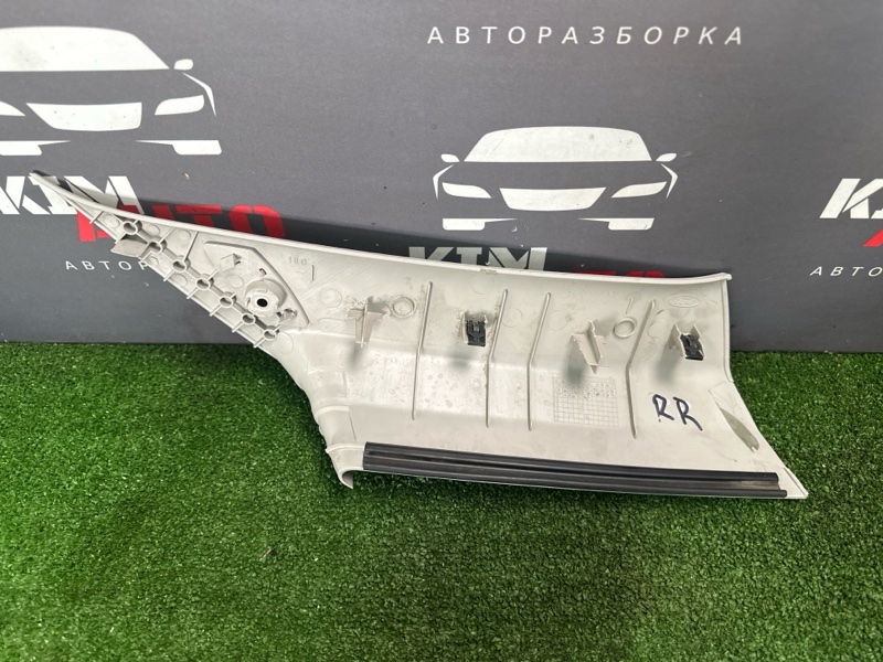 Накладка стойки верхняя Ford Focus 2 2007 HB