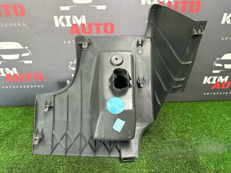 Накладка торпедо Ford Focus 2 2007 HB